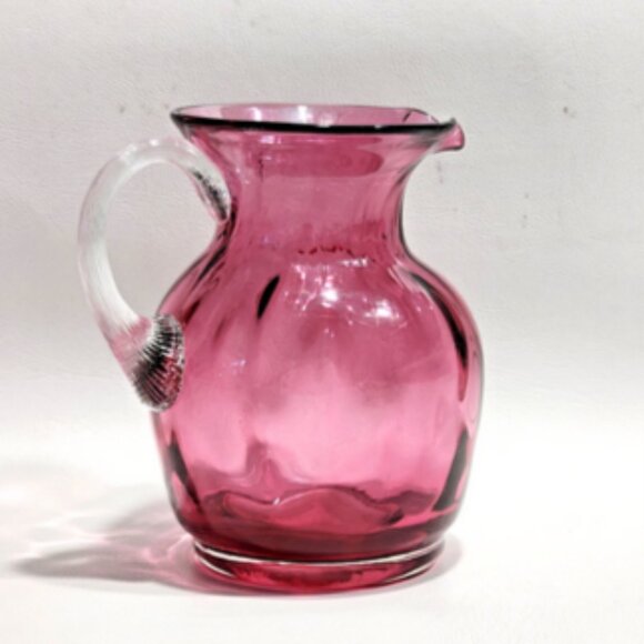 Hand-Blown Pilgrim Cranberry Glass Int Optic Ribbed Style Small Pitcher Vase Jug - Picture 2 of 10